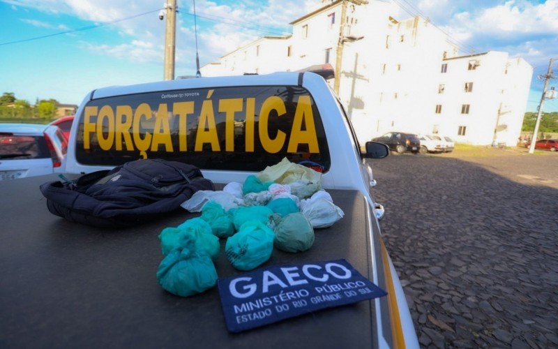 Seis são presos em operação contra tráfico de drogas em condomínio do litoral norte