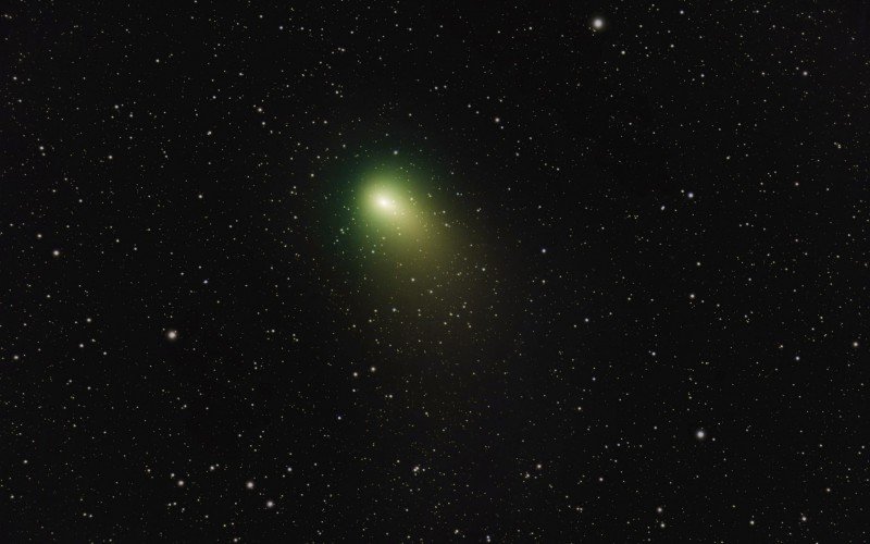 Astrofotógrafo registra passagem do cometa verde no céu de Novo Hamburgo