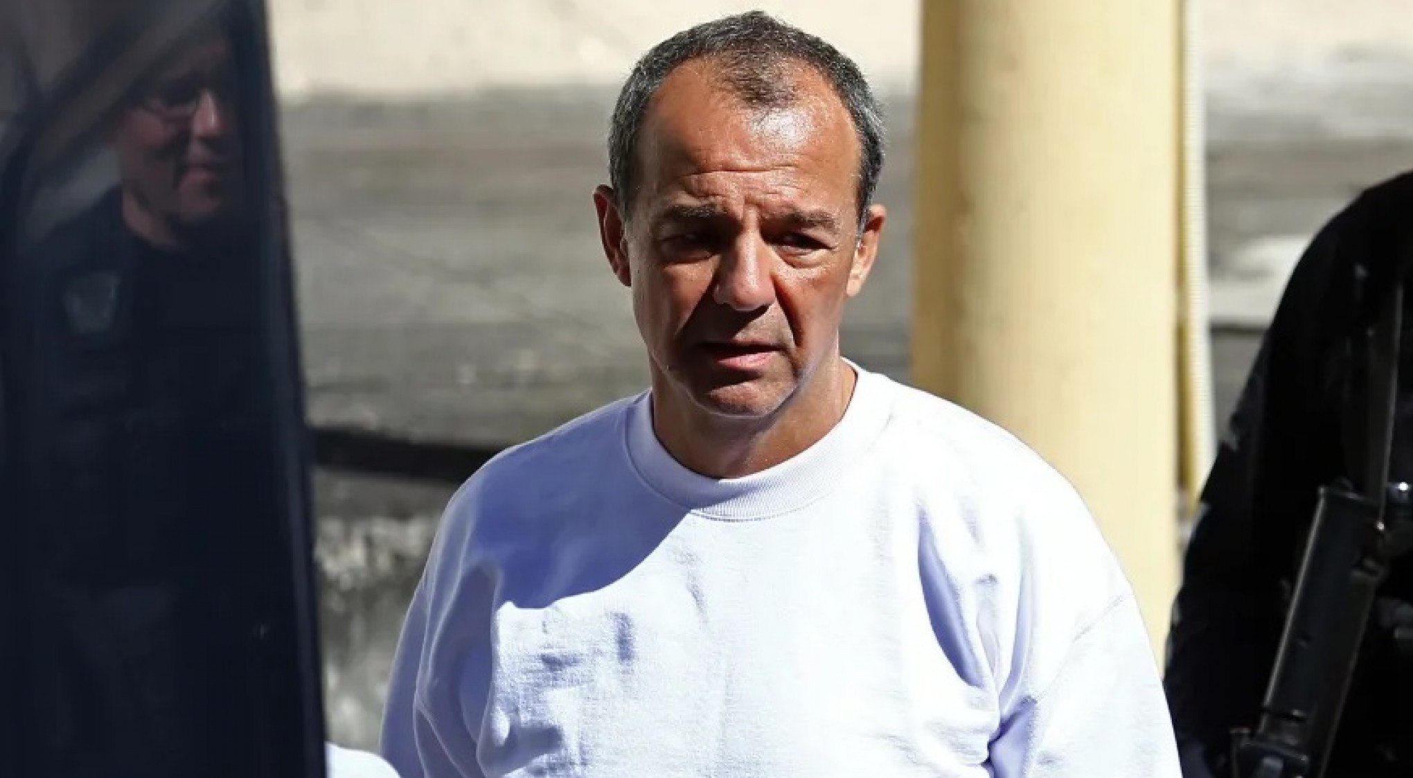 Sérgio Cabral é liberado da prisão domiciliar pela Justiça Federal