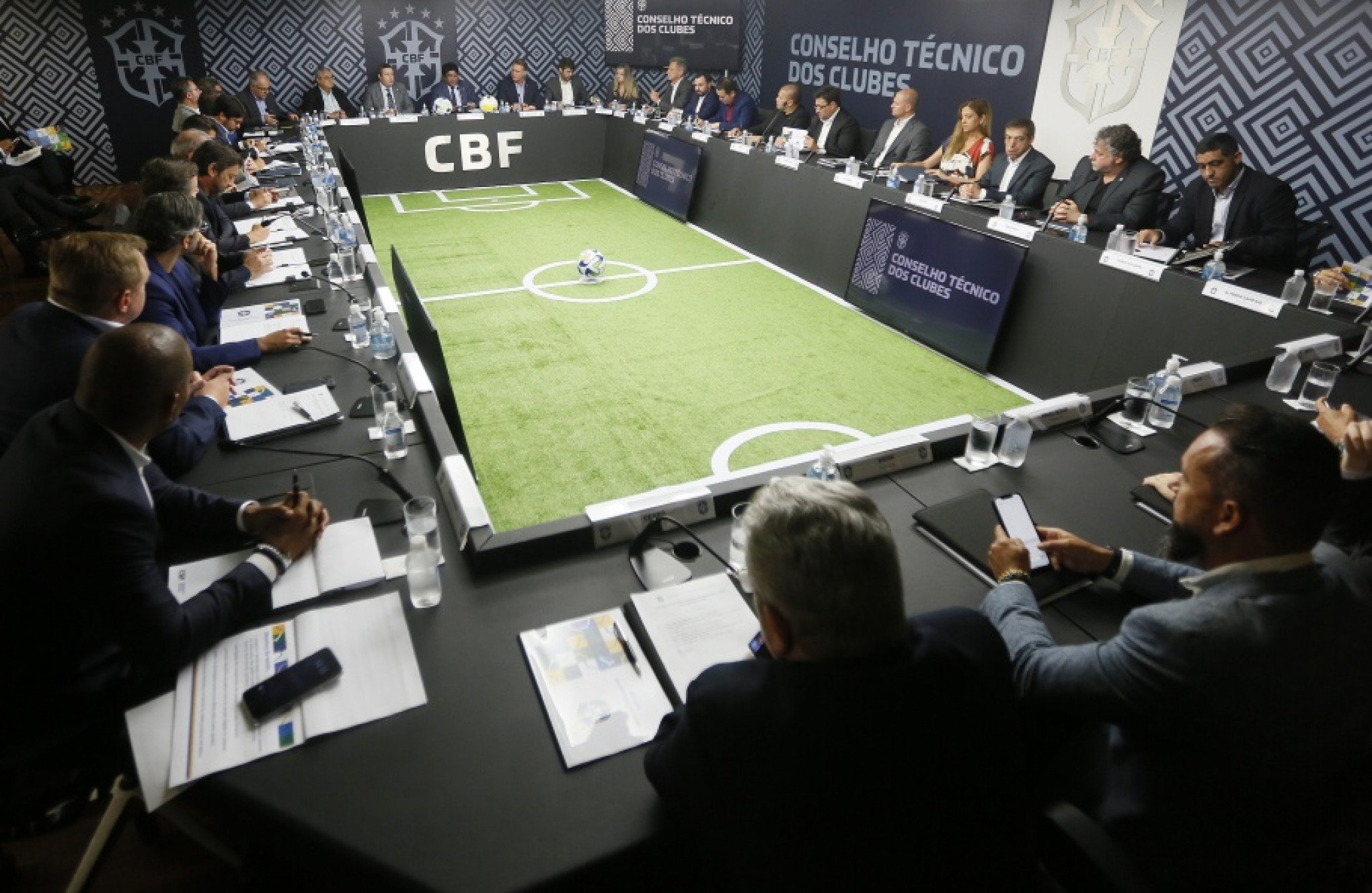 CBF anuncia que Série A do Brasileiro começa em 15 de abril; confira a tabela