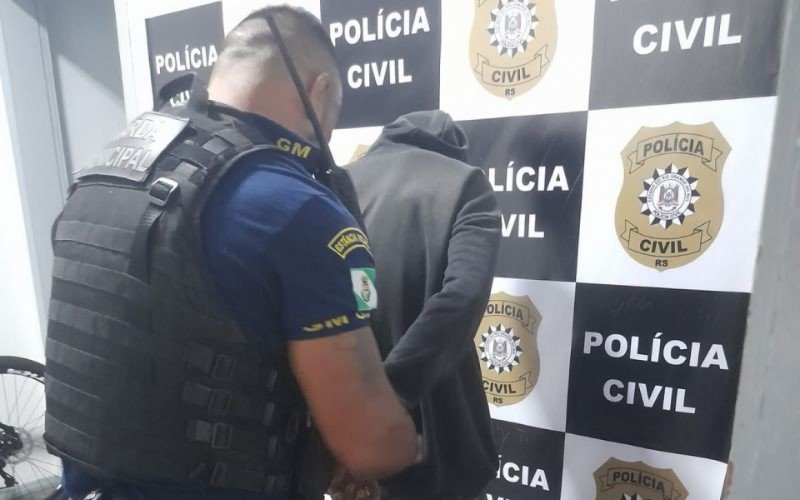 Homem invade casa, ameaça e estupra ex-namorada em Estância Velha