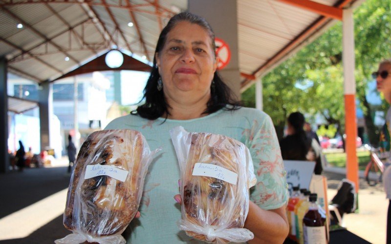 Duas feiras movimentam o sábado de carnaval na Rua Coberta de Taquara