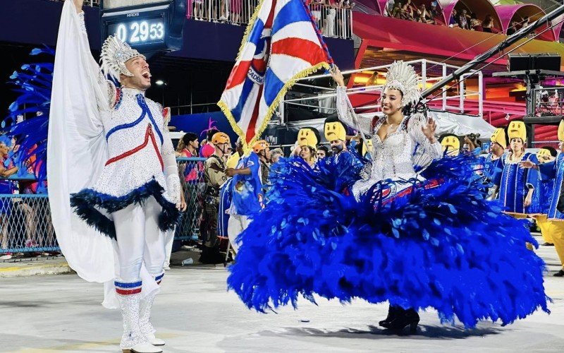 Mergulhando no mundo lúdico da infância, a Vigário fez um desfile digno