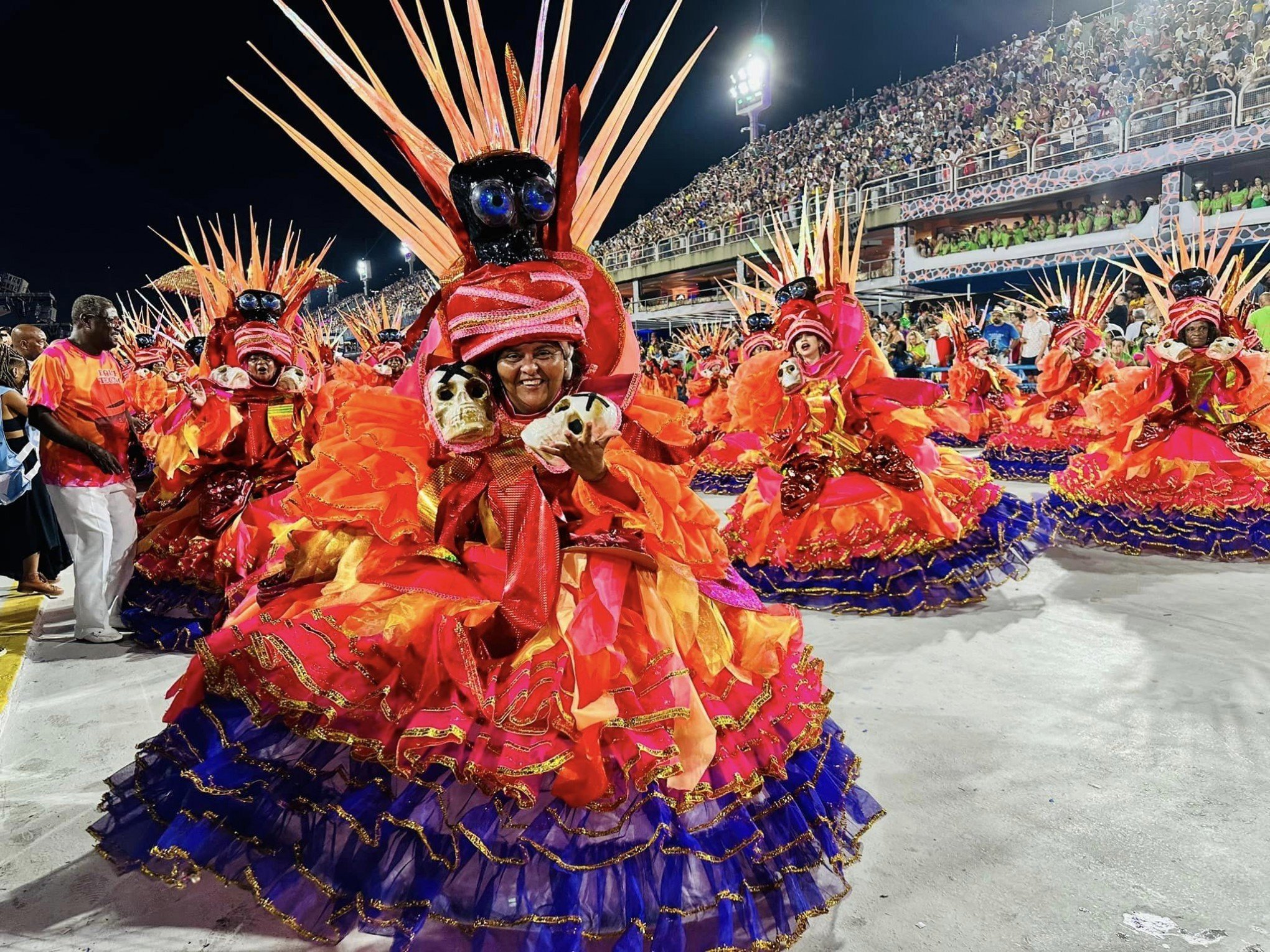 Carnaval 2023: veja trechos dos desfiles em São Paulo e no Rio de Janeiro