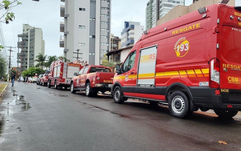 Bombeiros buscam por dois desaparecidos após queda de ponte pênsil na divisa entre o RS e SC