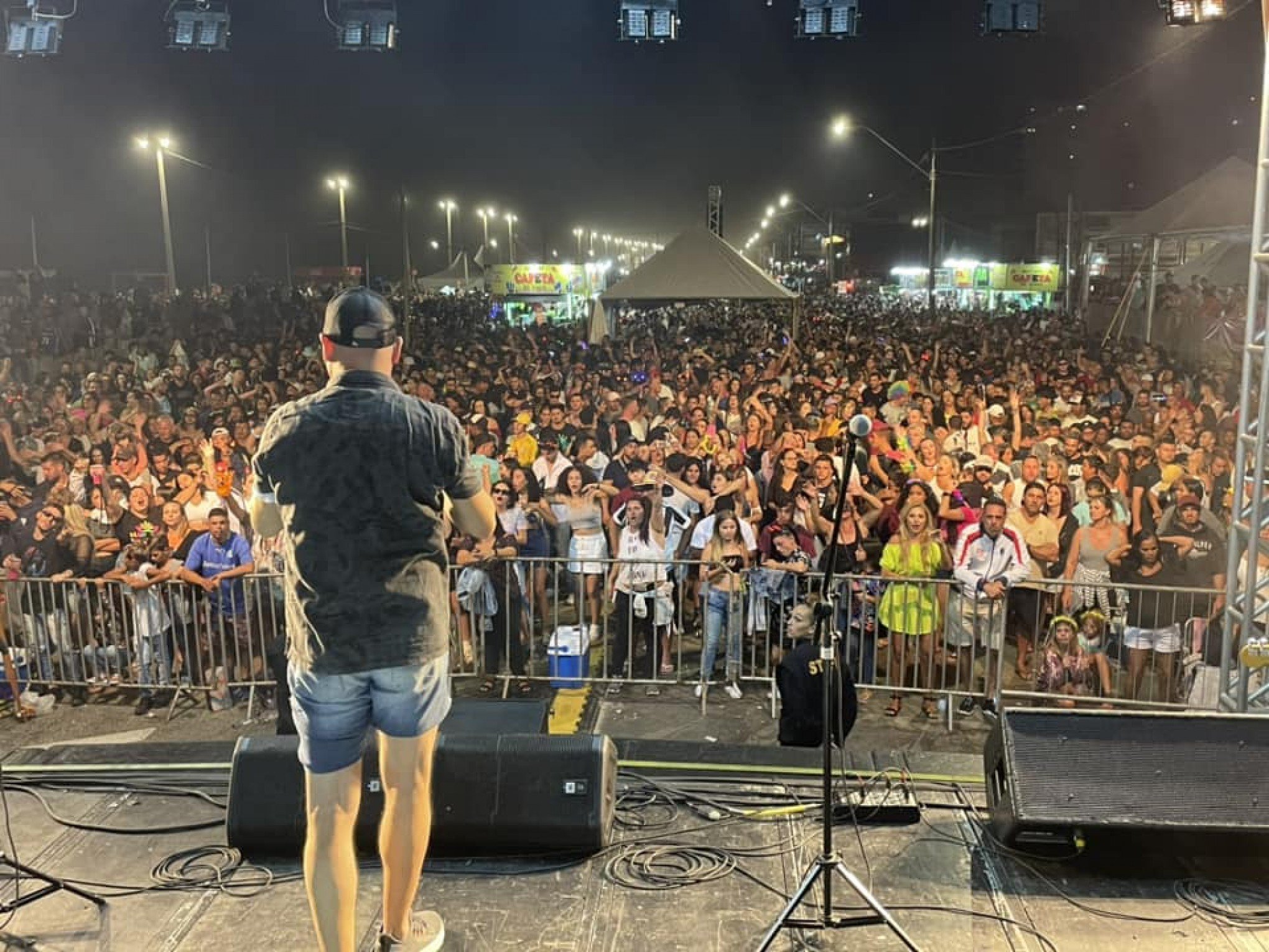 Festa de carnaval continua em Imbé e Tramandaí nesta segunda-feira