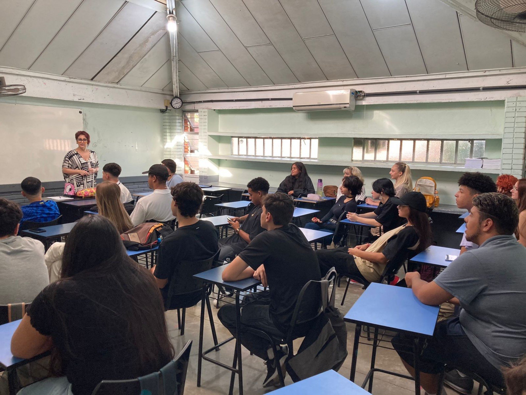 Aulas iniciam com quadro incompleto de professores na rede estadual de  ensino de Novo Hamburgo - Novo Hamburgo - Jornal NH