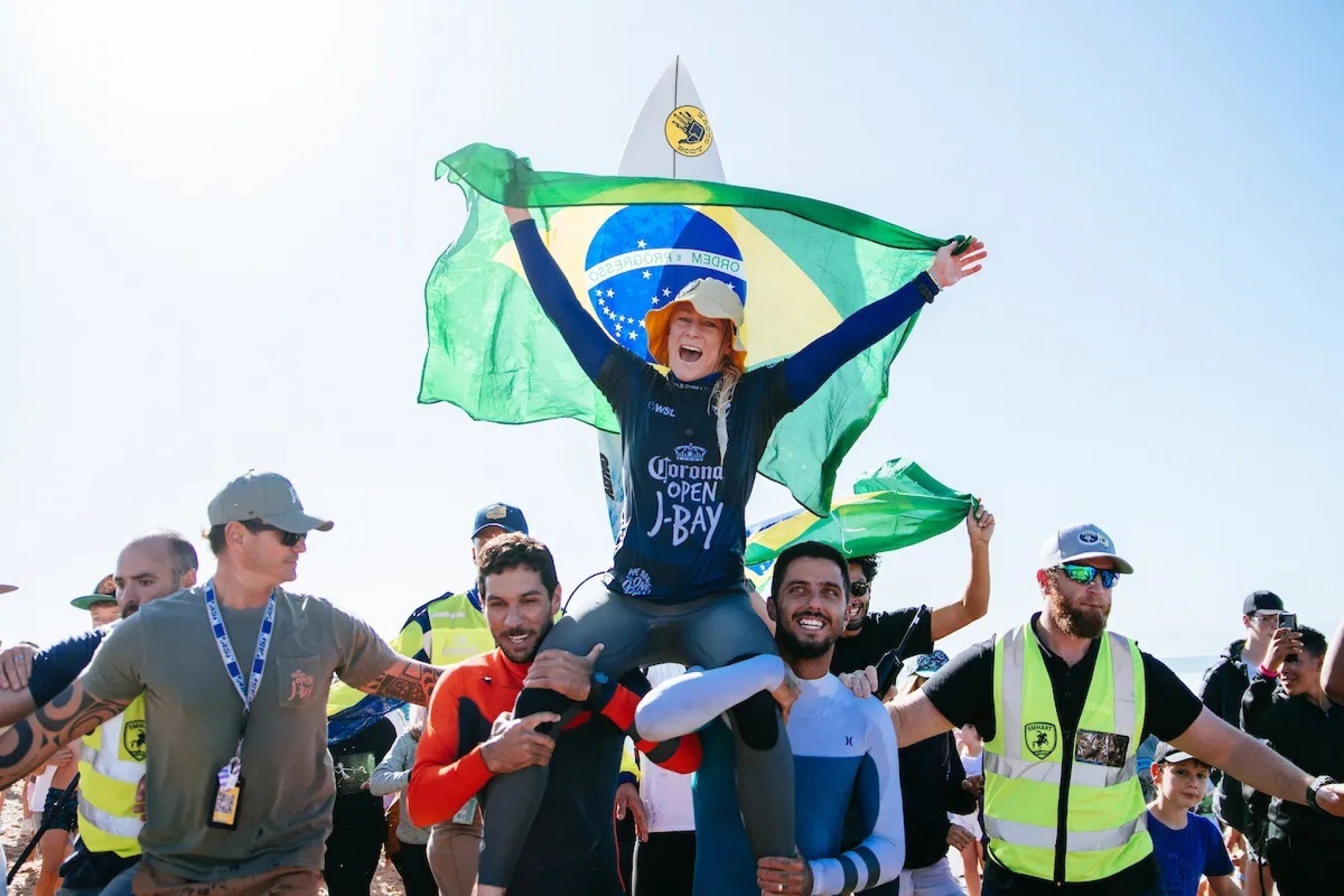 Gaúcha briga por título inédito para o surfe feminino brasileiro