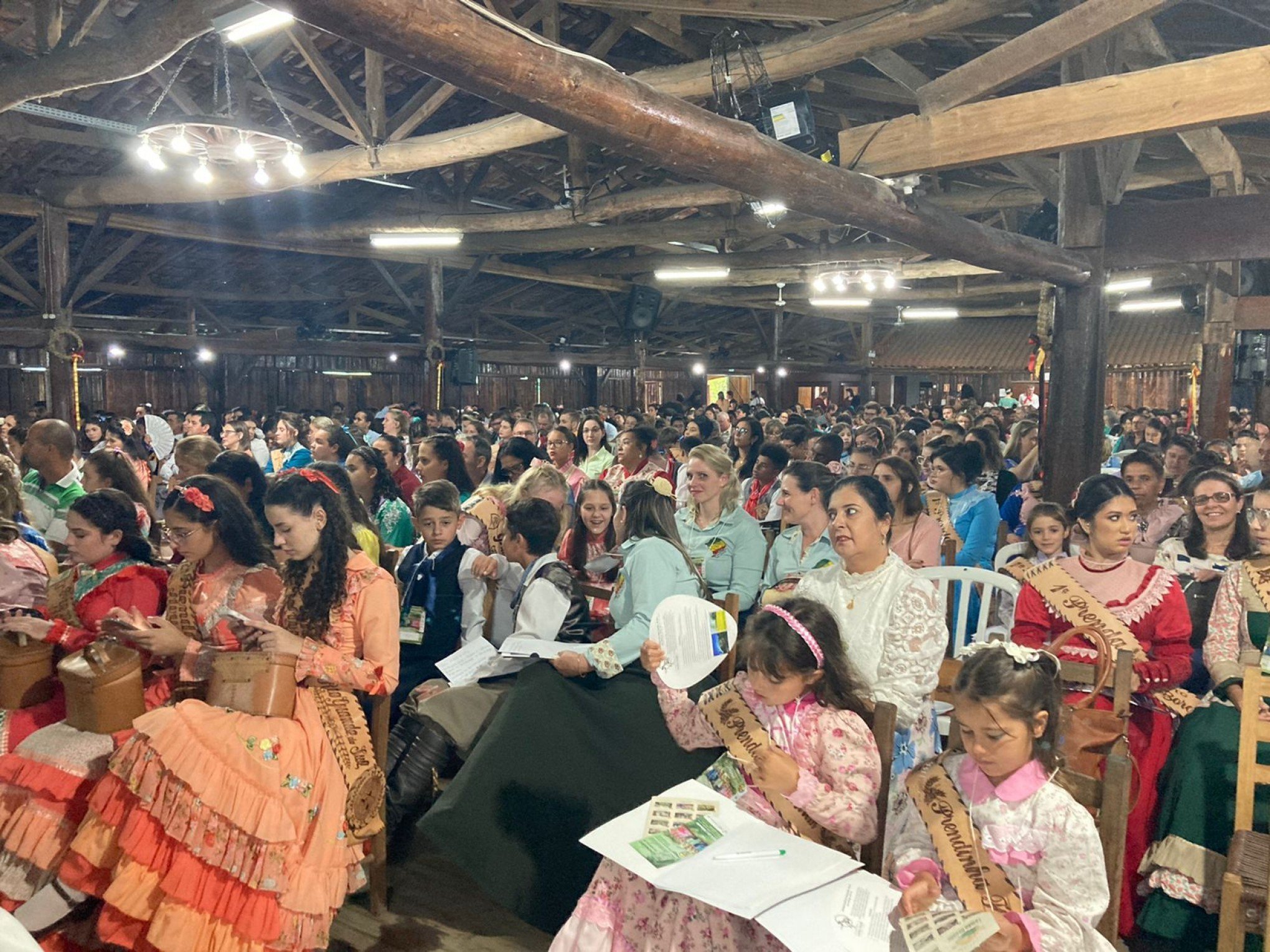 Tradicionalistas de todo RS se reúnem em Lomba Grande para Seminário Estadual de Prendas