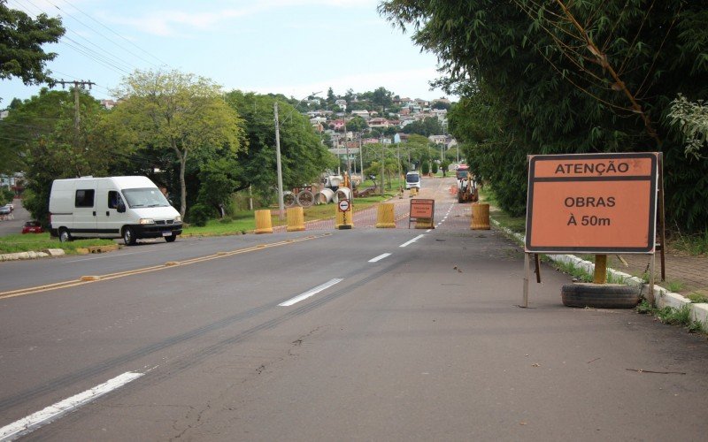 Acesso ao bairro Quatro Colônias deve ser feito pela rua Alziro Nunes Monteiro