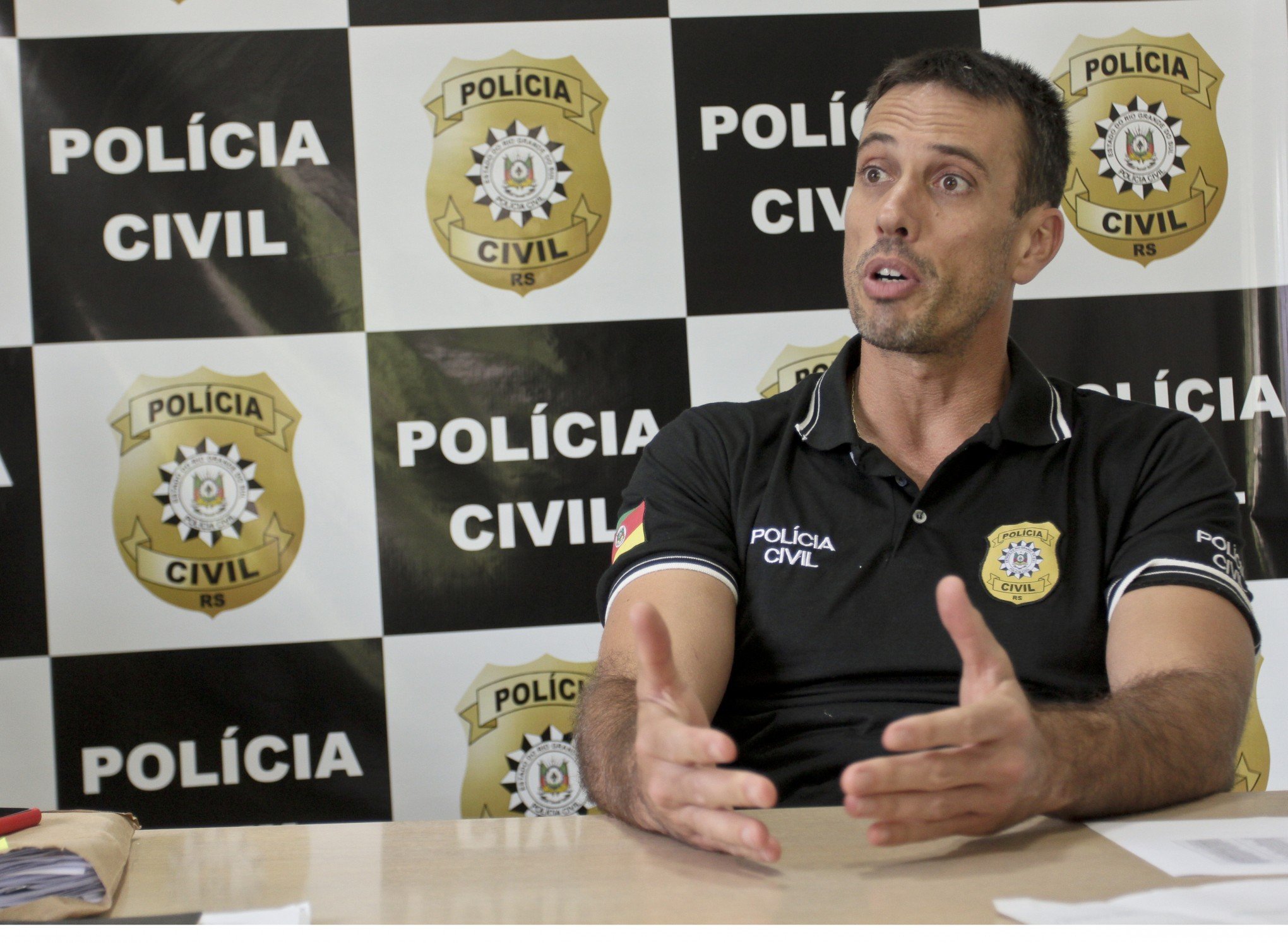 Sem CNH, recusa ao bafômetro e dois feridos: Acidente com atletas do Grêmio vira caso de Polícia