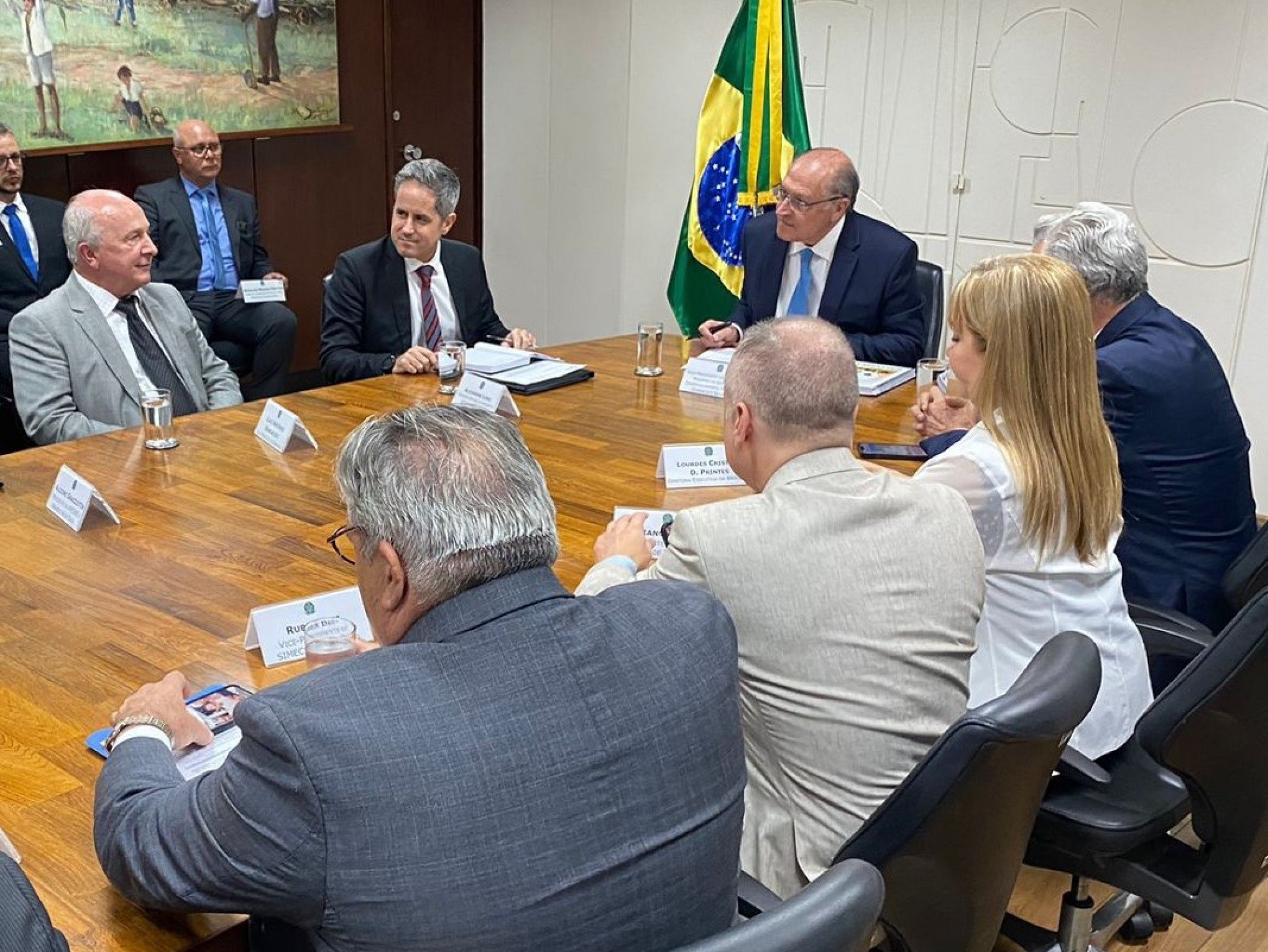 Vice-prefeito Luia Barbacovi e lideranças se reúnem com vice-presidente Geraldo Alckmin