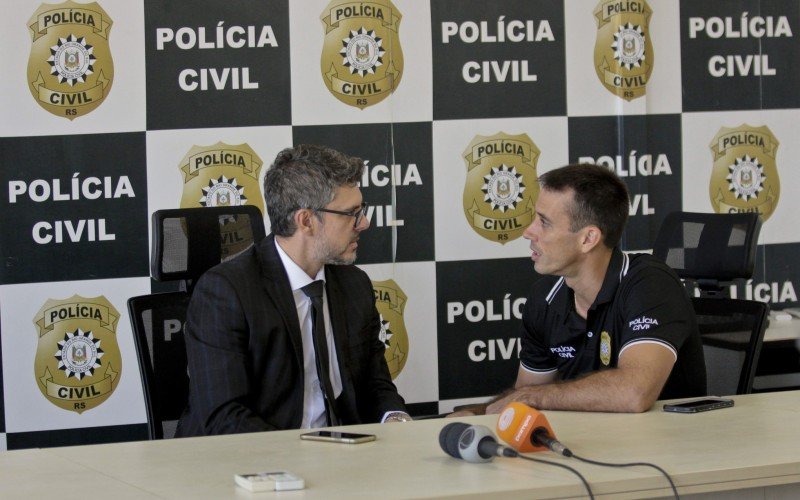 O delegado Marco Guns detalhou o crime durante uma coletiva na manhã desta quinta-feira (2)