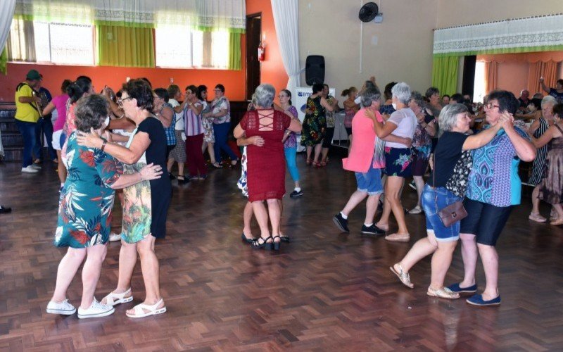 Baile faz parte da programação do 4º Encontro de Mulheres de Nova Petrópolis