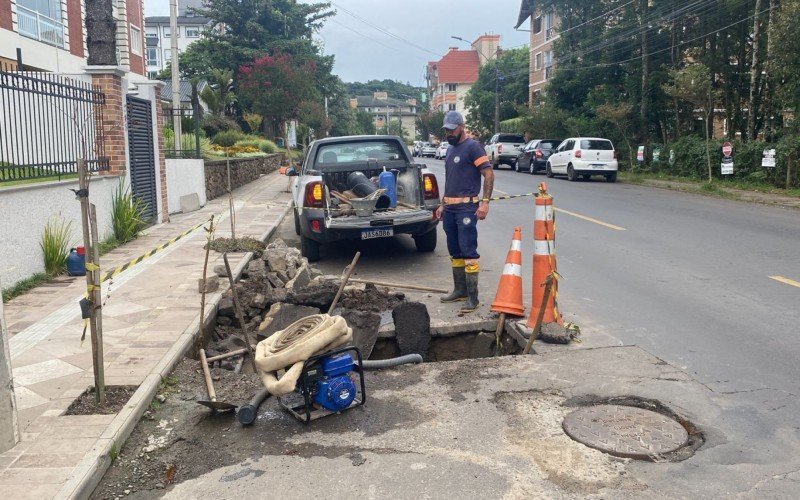 Rua Tenente Manoel Corrêa terá bloqueio parcial para substituição de rede