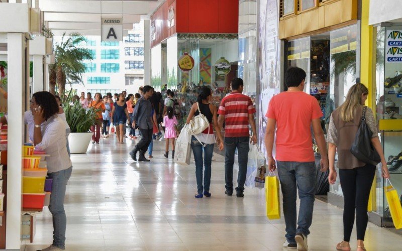 Redes de lojas oferecem condições de pagamento e descontos especiais na Semana do Consumidor