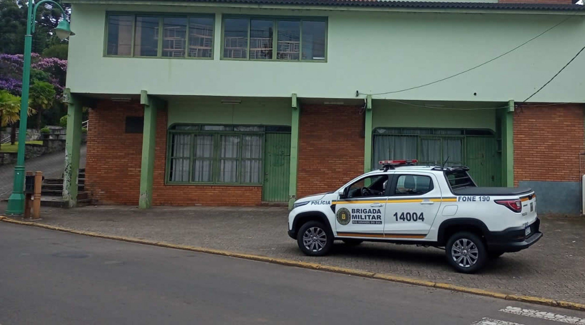 Homem é preso por furtar 50 quilos de carne e fardos de cerveja de sociedade em Gramado