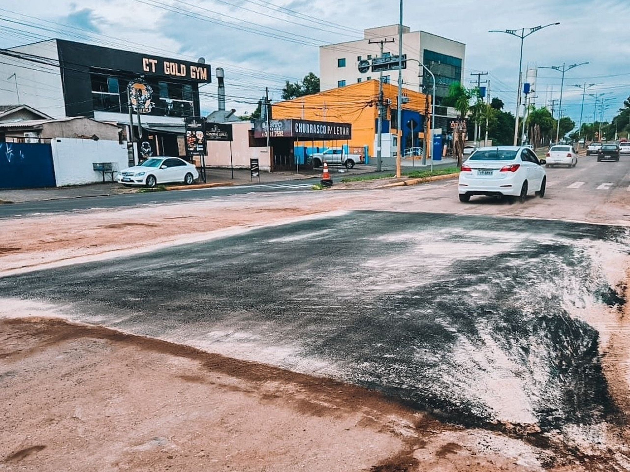 Após  seis dias, trânsito é totalmente liberado na Avenida Imperatriz