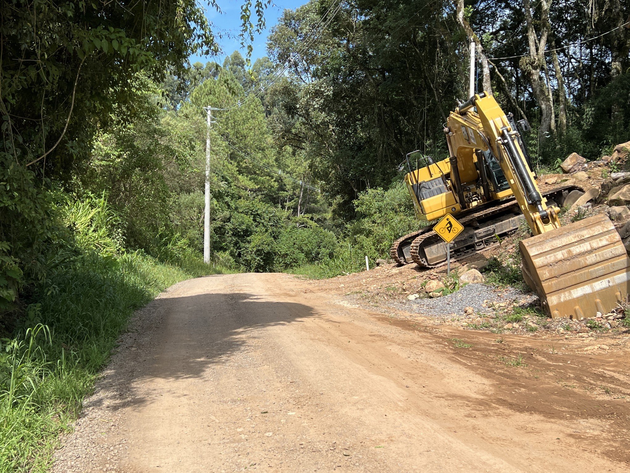 Obras para pavimentação de 3,8 quilômetros da Linha Tapera iniciam