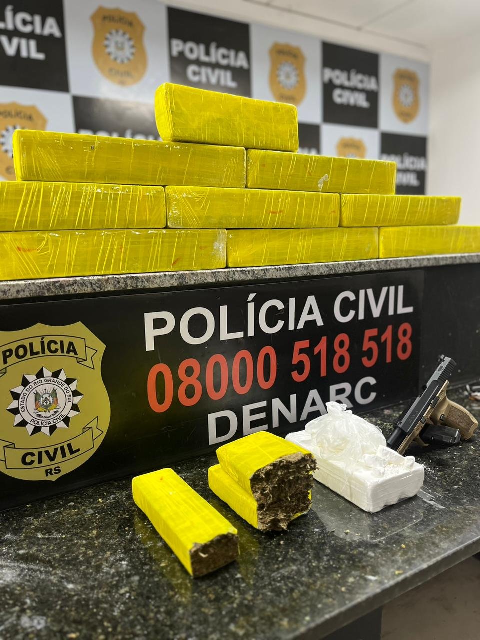 Traficante armado é preso nas imediações de escola em São Leopoldo