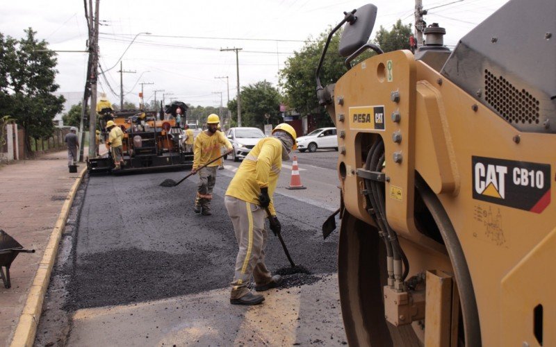 Obras programa Pavimenta São Léo, na Feitoria