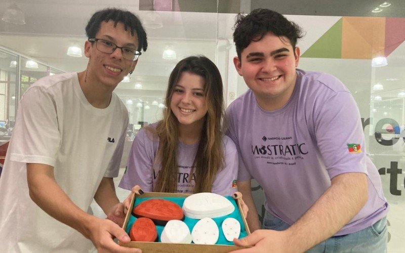 Estudantes criam solução mais econômica para adaptar calçados de pessoas que têm dismetria