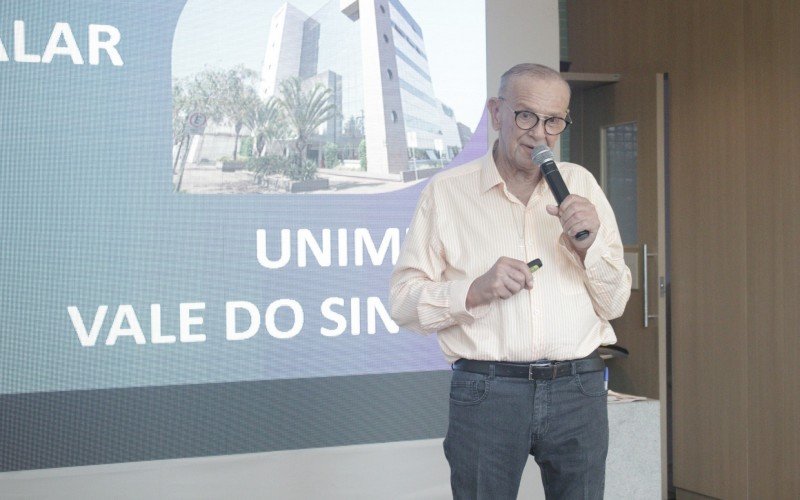  presidente da Unimed Vale do Sinos, Luis Carlos Melo.