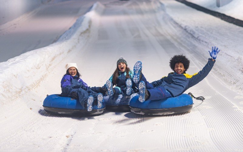 Snowland é o parque de neve em Gramado