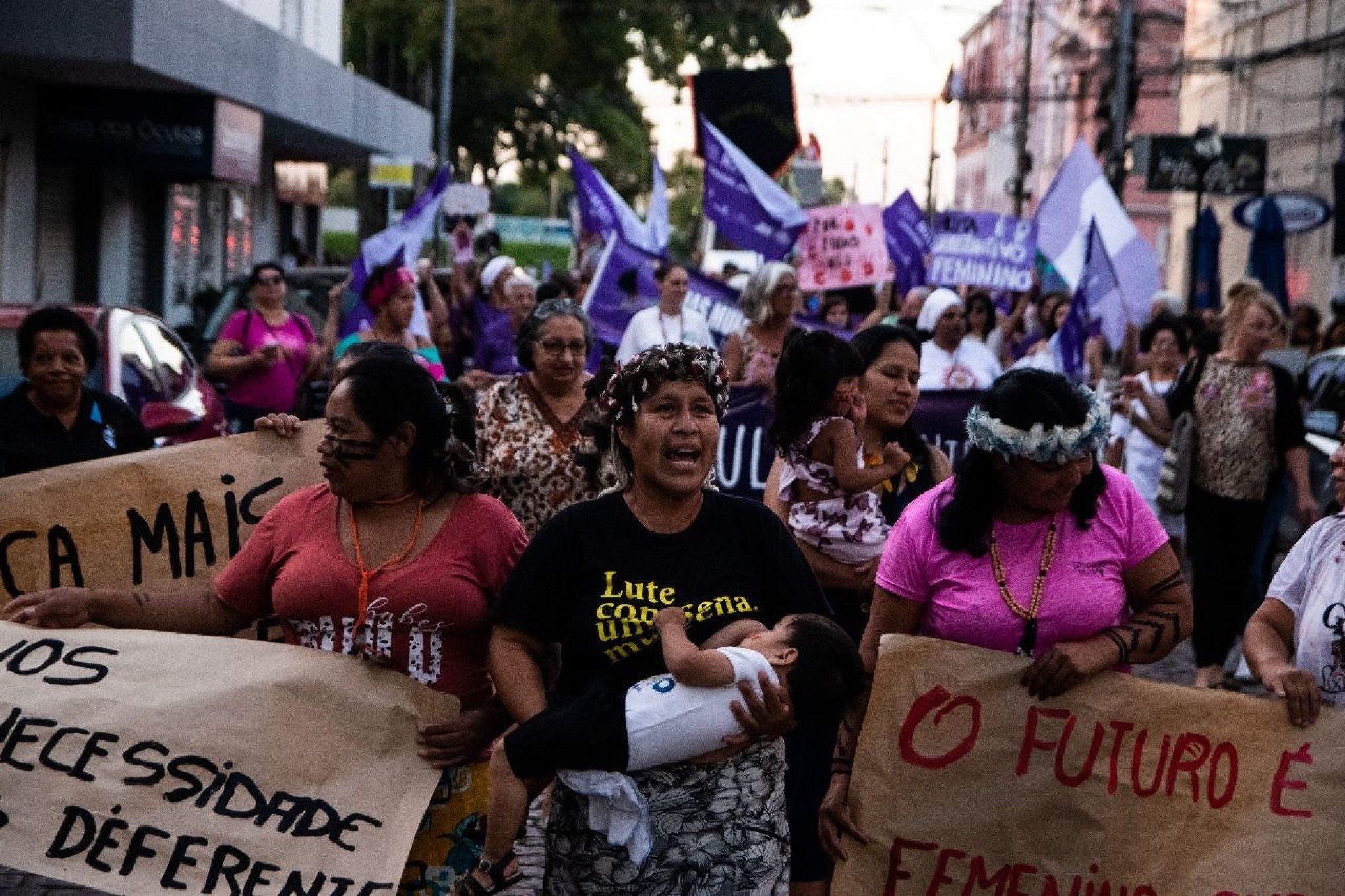 Caminhada 8M conscientiza e presta homenagem às mulheres em São Leopoldo