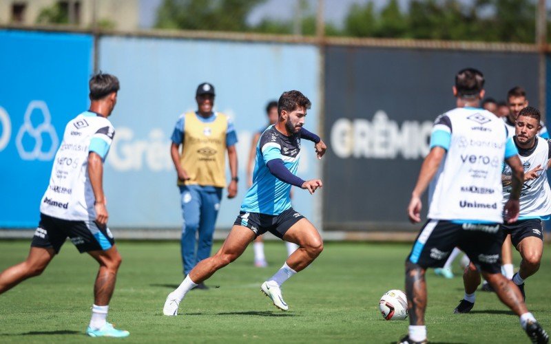 Grêmio finaliza preparação em Porto Alegre e embarca para Erechim