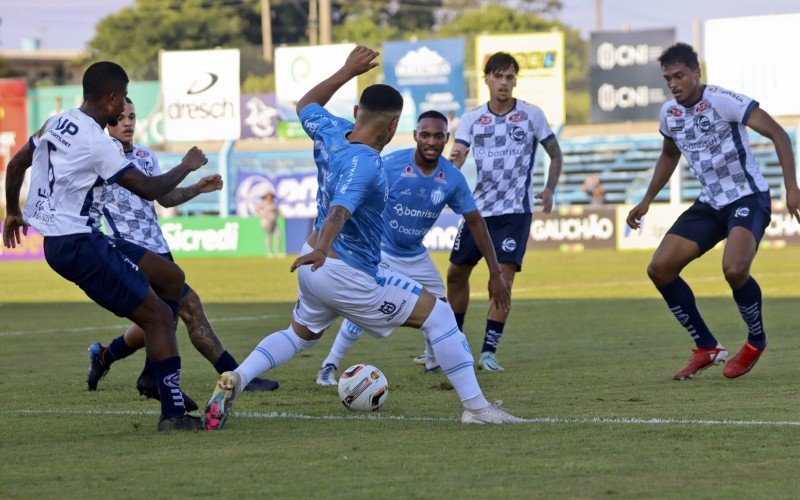 11/03/2023 GAUCHÃO NH 1 X 2 SÃO JOSÉ