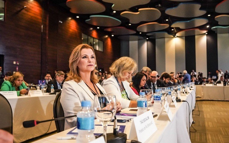 Fatima Daudt participa da reunião geral da Frente Nacional de Prefeitos, em Brasília