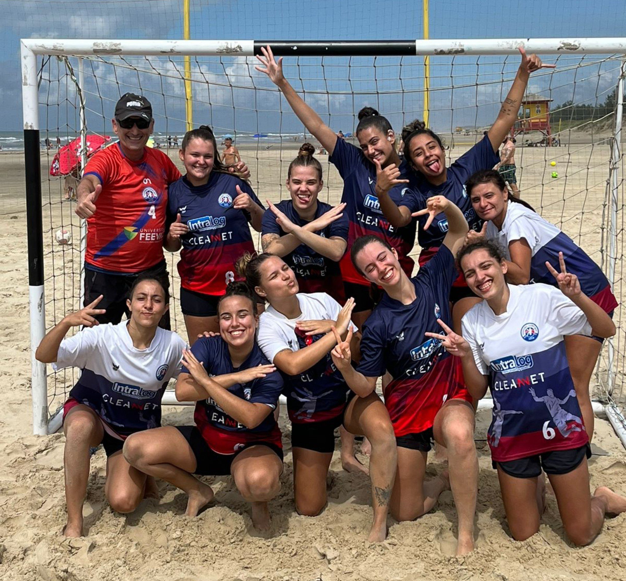 AECB/Feevale é vice-campeã de handebol em Santa Catarina