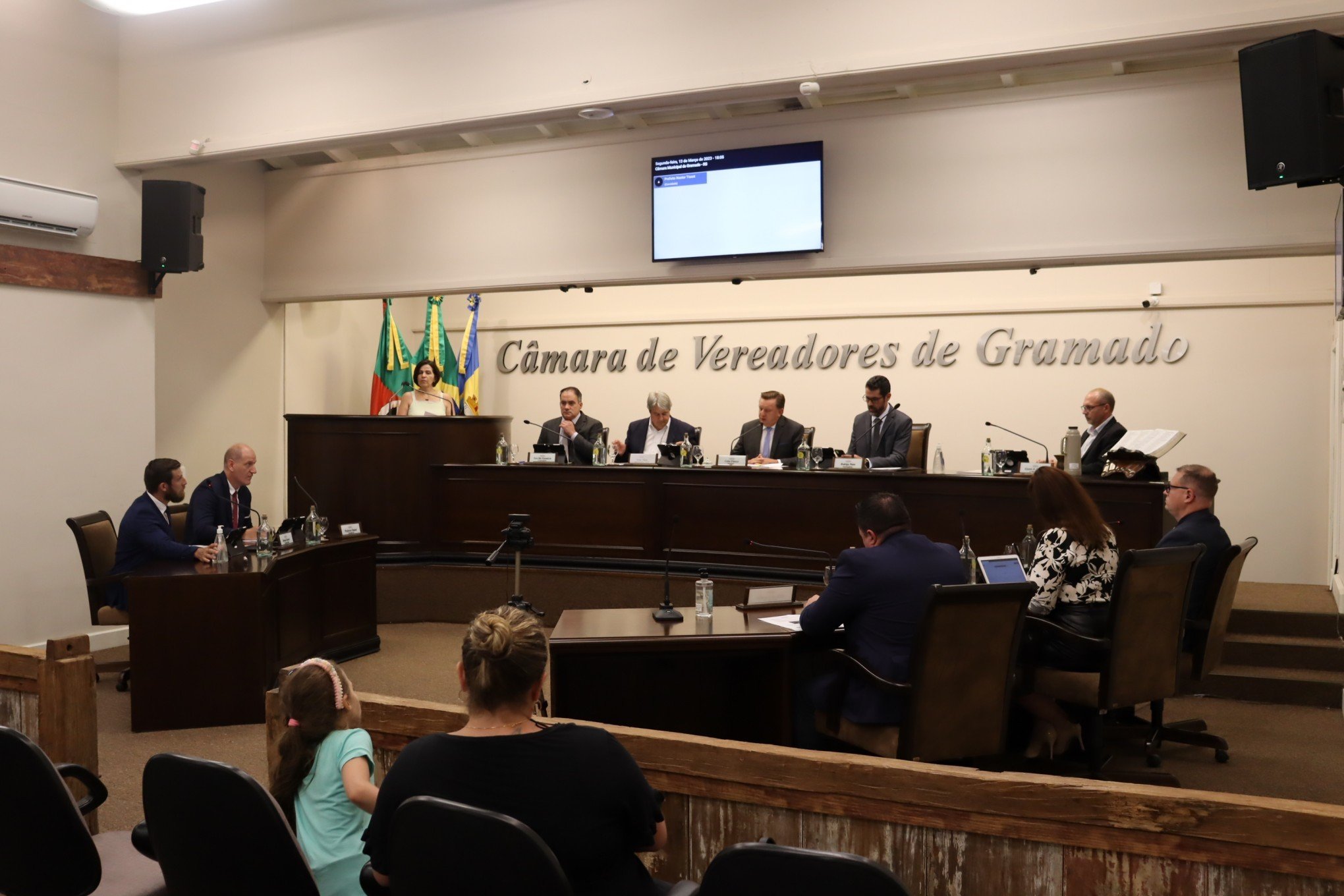 Diálogo entre os poderes Executivo e Legislativo foi o destaque da sessão de instalação