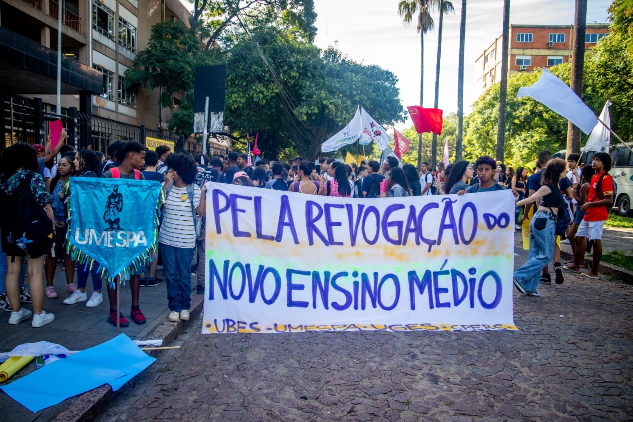 Estudantes e professores pedem revogação do Novo Ensino Médio