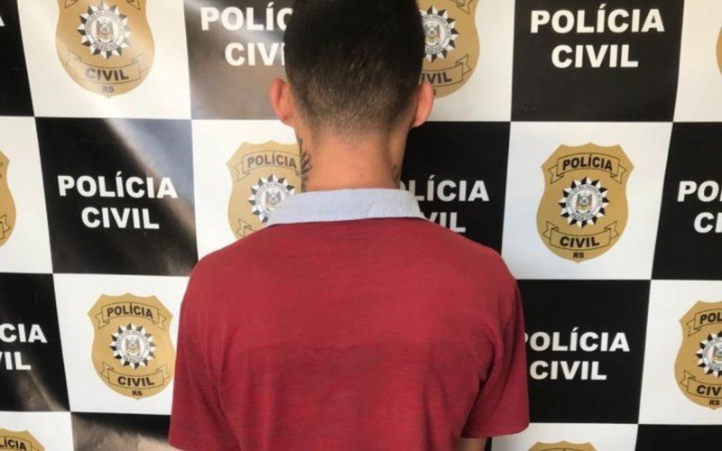 Homem confessa ter matado companheira a facadas em Sapucaia do Sul e alega surto