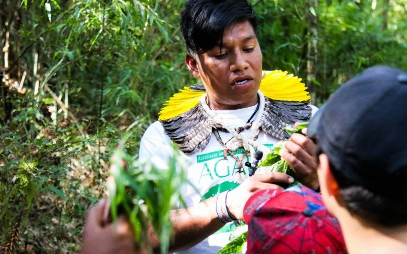 Cacique Maurício Salvador é um dos membros da aldeia