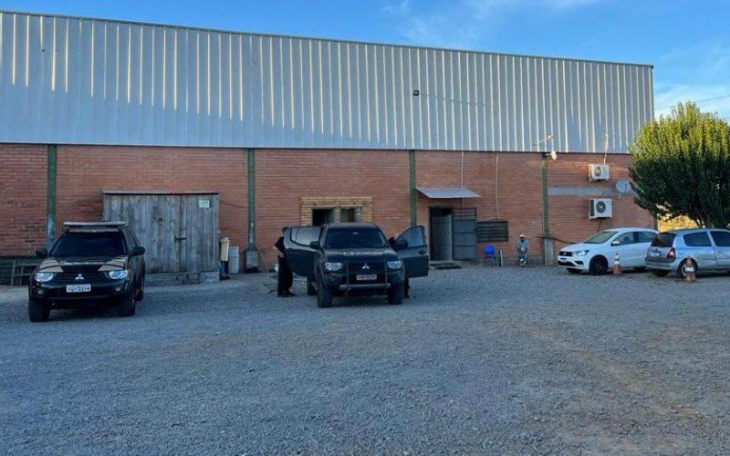 PM e mais cinco pessoas são alvos de investigação federal contra trabalho análogo à escravidão na Serra
