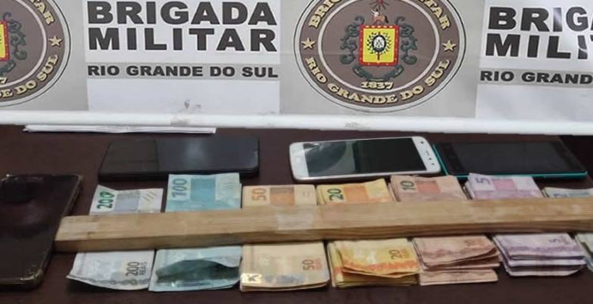 Três homens são presos em Canela após agredir cadeirante com pedaço de madeira