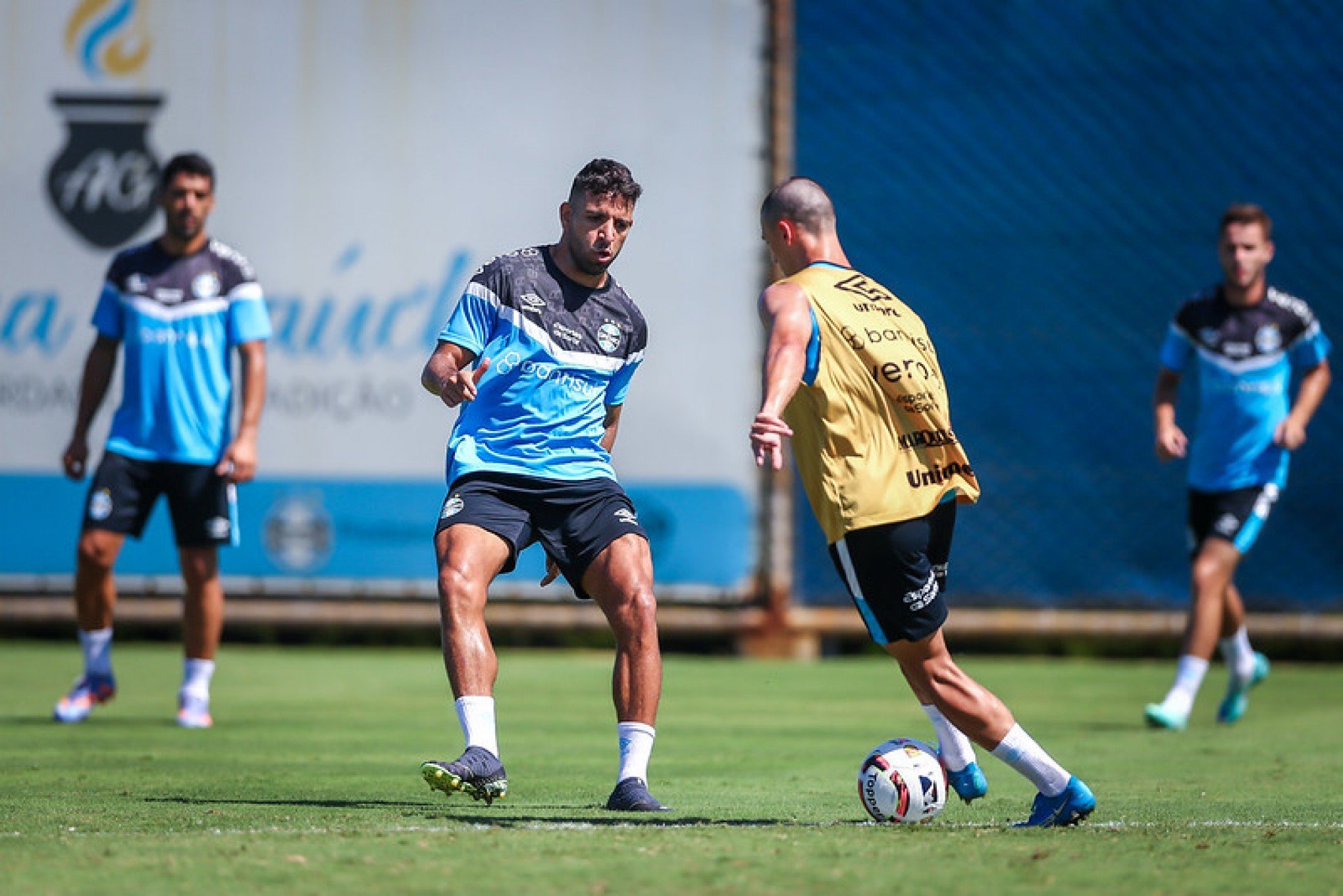 Grêmio divulga lista de relacionados para jogo contra o Ypiranga neste domingo