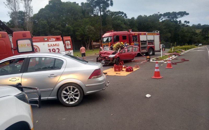 Acidente ocorreu em frente ao Museu do Caminhão