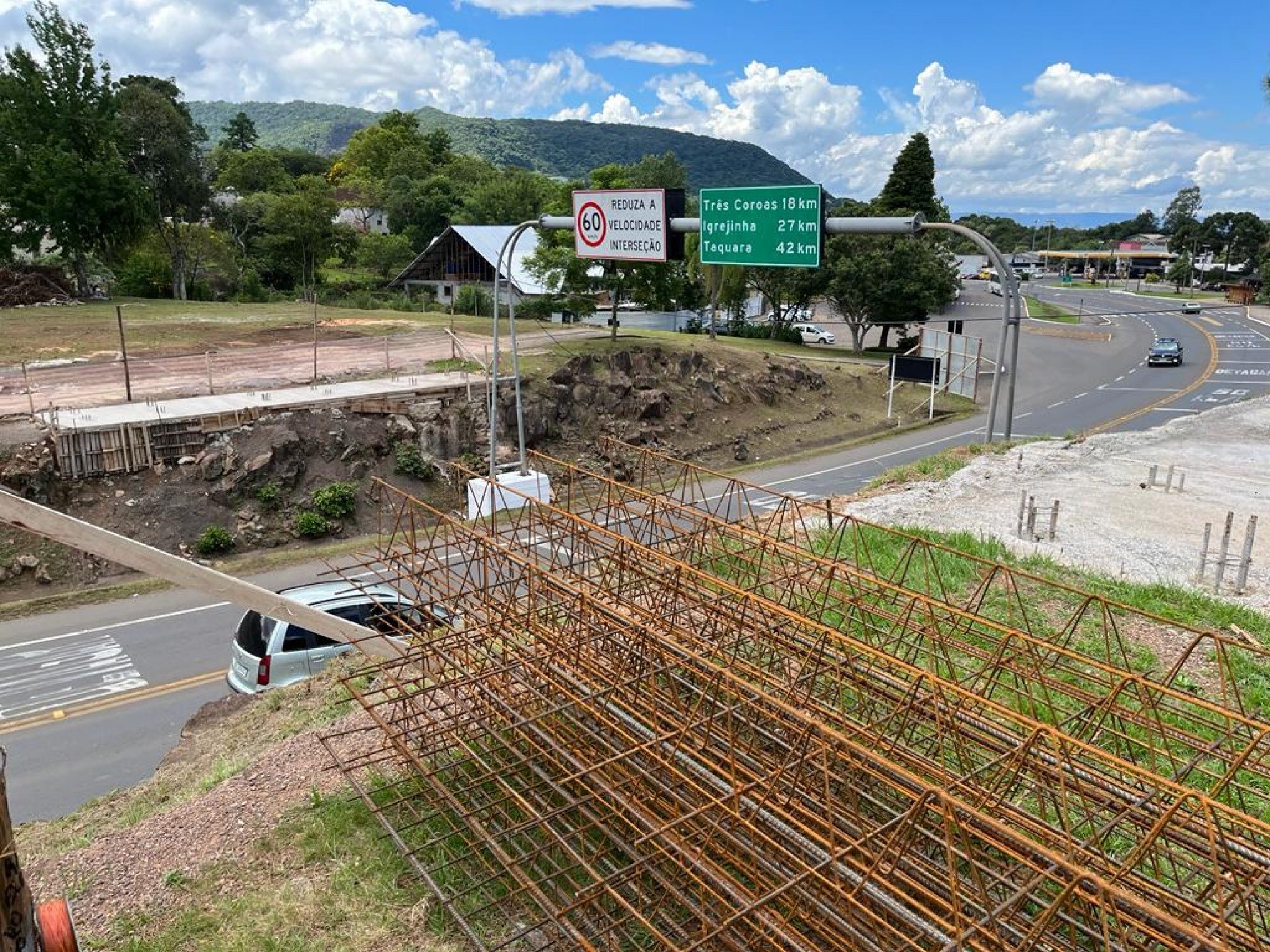 Em Gramado, RS-115 tem interrupção parcial no tráfego de veículos
