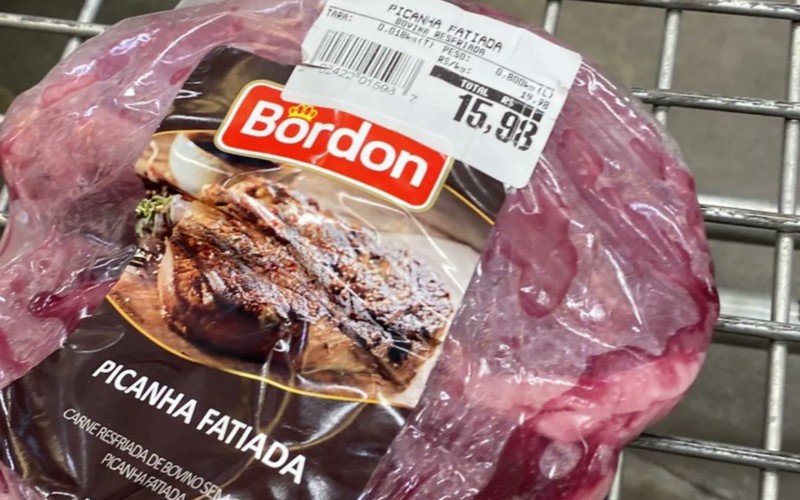 Pacote de picanha fatiada é vendido a menos de 20 reais