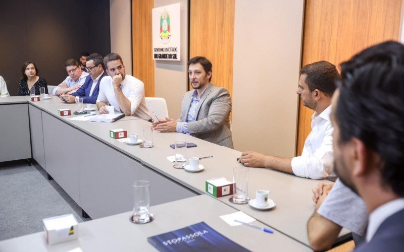 Reunião entre associações e entidades de Canela com o governador Eduardo Leite