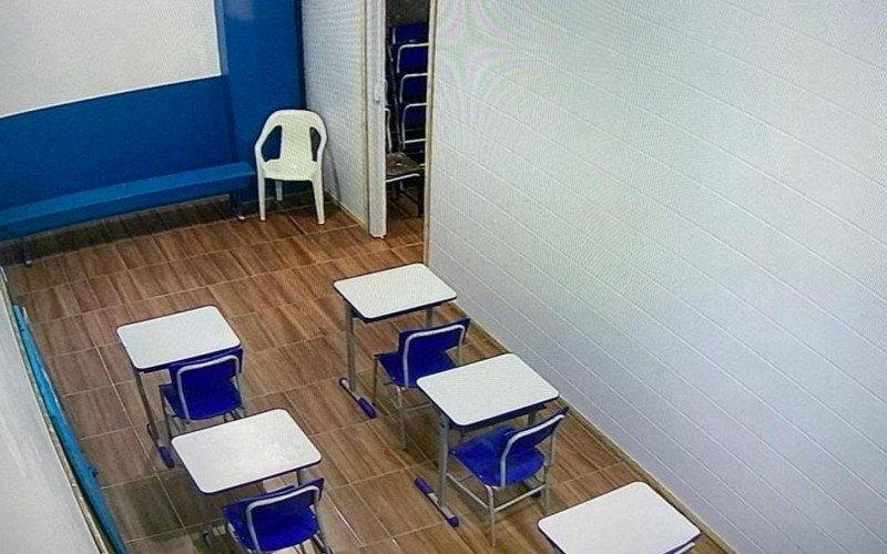 Sala de aula tem capacidade para até 15 alunos