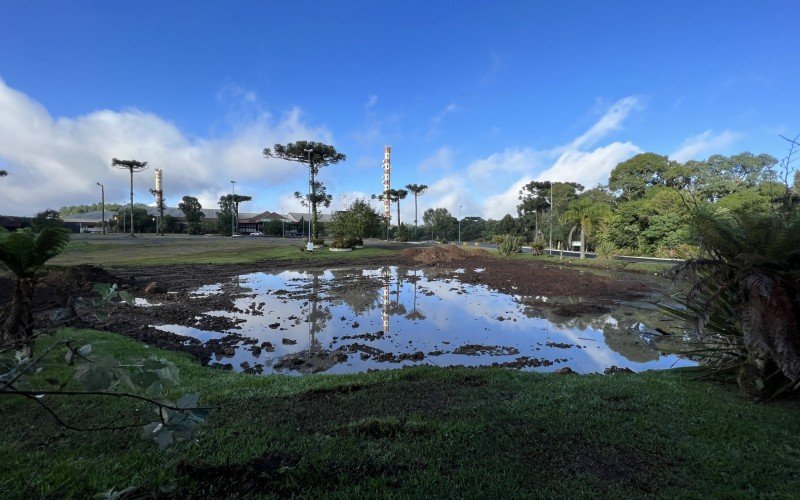Gramadotur aterra lago no Expogramado para ampliar Ã¡rea de estacionamento