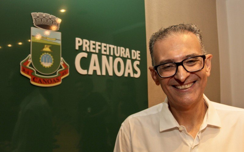 Mais magro do que há um ano, Jairo afirma que perdeu peso com saúde. "Perdi e não quero achar mais", brincou.