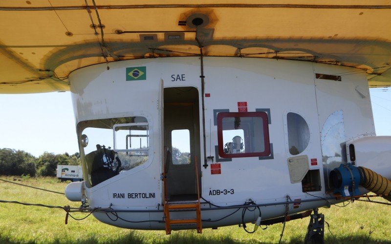 DirigÃ­vel pousa em Campo Bom