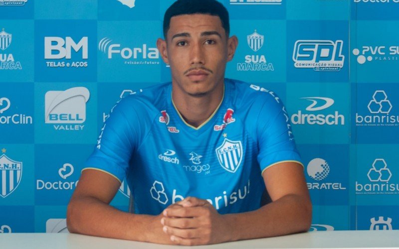 Novo Hamburgo acerta com atacante Di Maria para a Série D do Brasileiro