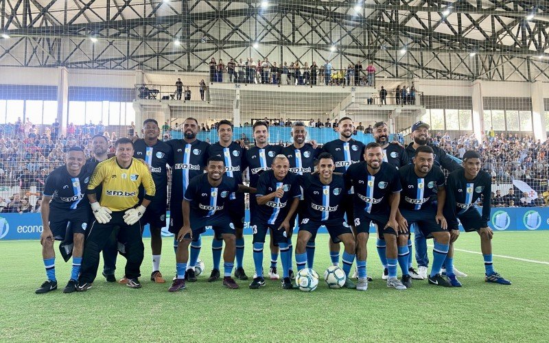 Equipe que vestiu a camisa do Grêmio no jogo das estrelas, que ocorreu durante a Copa Gramado de Futebol 7